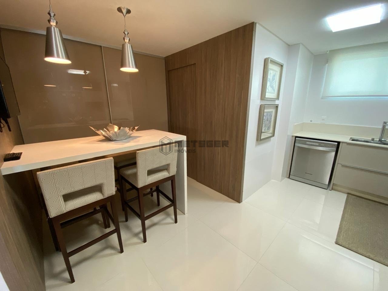 Apartamento Duplex, frente Mar em Balneário Camboriú, 6 suítes