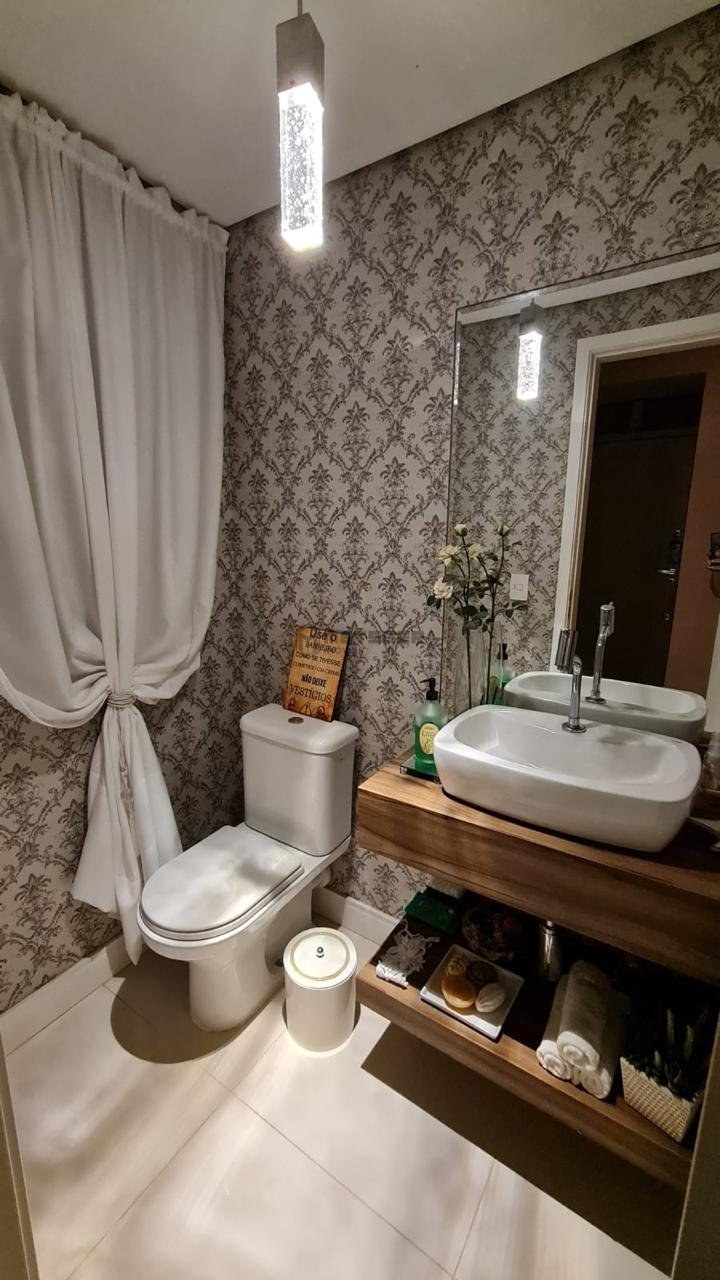 Apartamento Balneário Camboriú 3 suítes, 1 lavabo, 2 vagas de garagem no coração de Balneário Camboriú, ao lado do camelódromo.