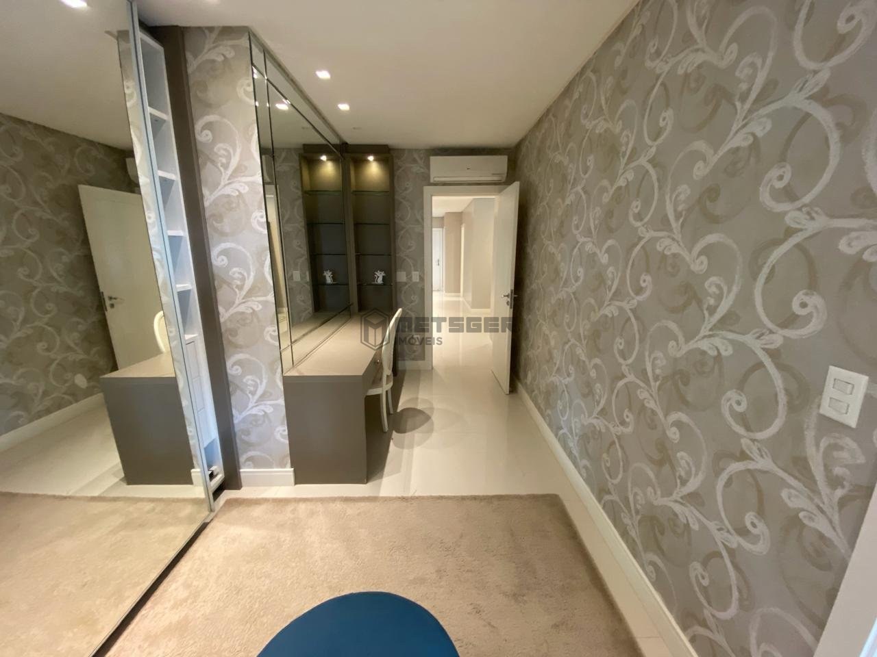 Apartamento Duplex, frente Mar em Balneário Camboriú, 6 suítes