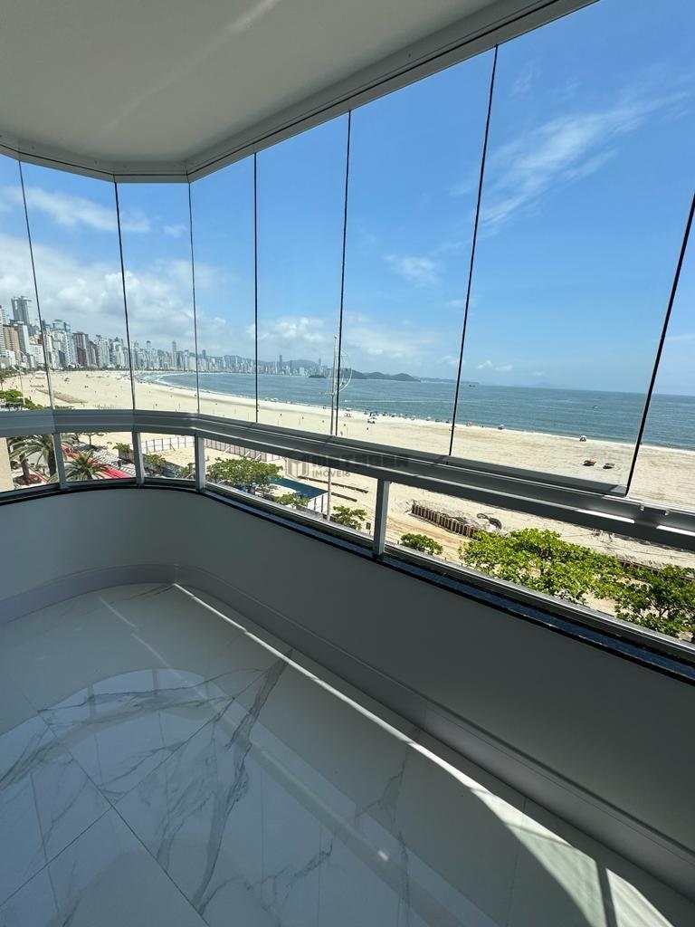 Apartamento Edif Lady, Barra Sul3 dormitórios, em Balneário Camboriú, Vista Mar
