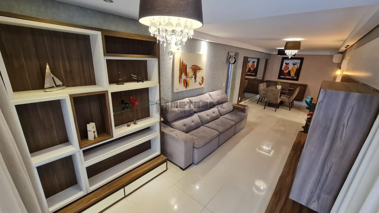 Apartamento Balneário Camboriú 3 suítes, 1 lavabo, 2 vagas de garagem no coração de Balneário Camboriú, ao lado do camelódromo.