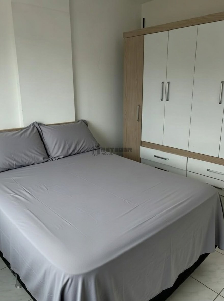 Apartamento mobiliado à venda em Camboriú | Excelente localização a apenas 4 minutos da Praia Central de Balneário Camboriú!
