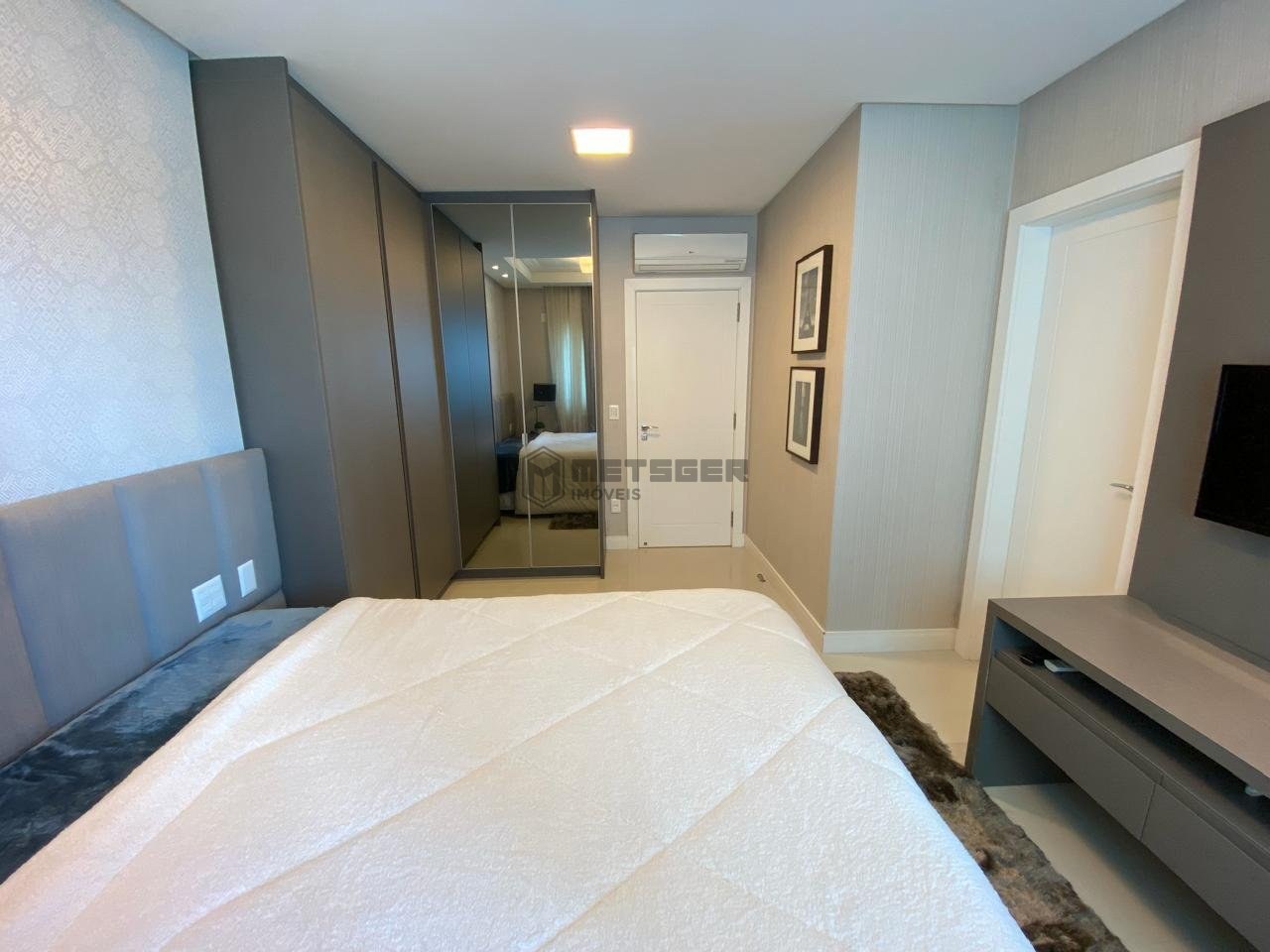 Apartamento Duplex, frente Mar em Balneário Camboriú, 6 suítes