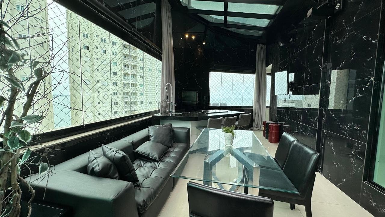 Apartamento Cobertura, Balneário Camboriú, excelente localização, 4 suites  vista Mar