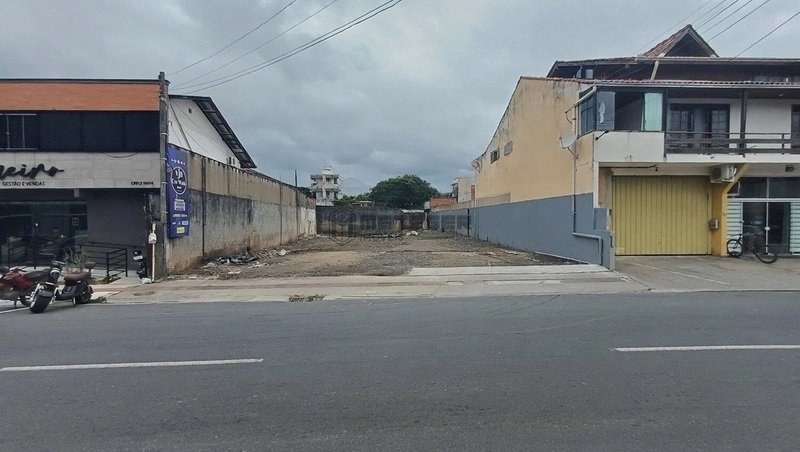 TERRENO A VENDA NO CENTRO DE BALNEÁRIO CAMBORIÚ