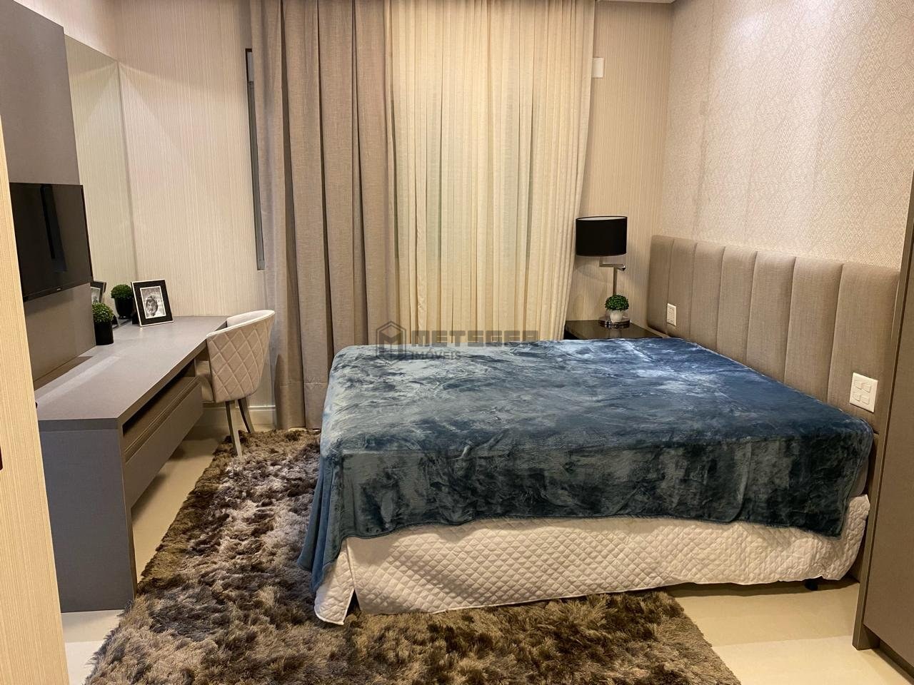 Apartamento Duplex, frente Mar em Balneário Camboriú, 6 suítes