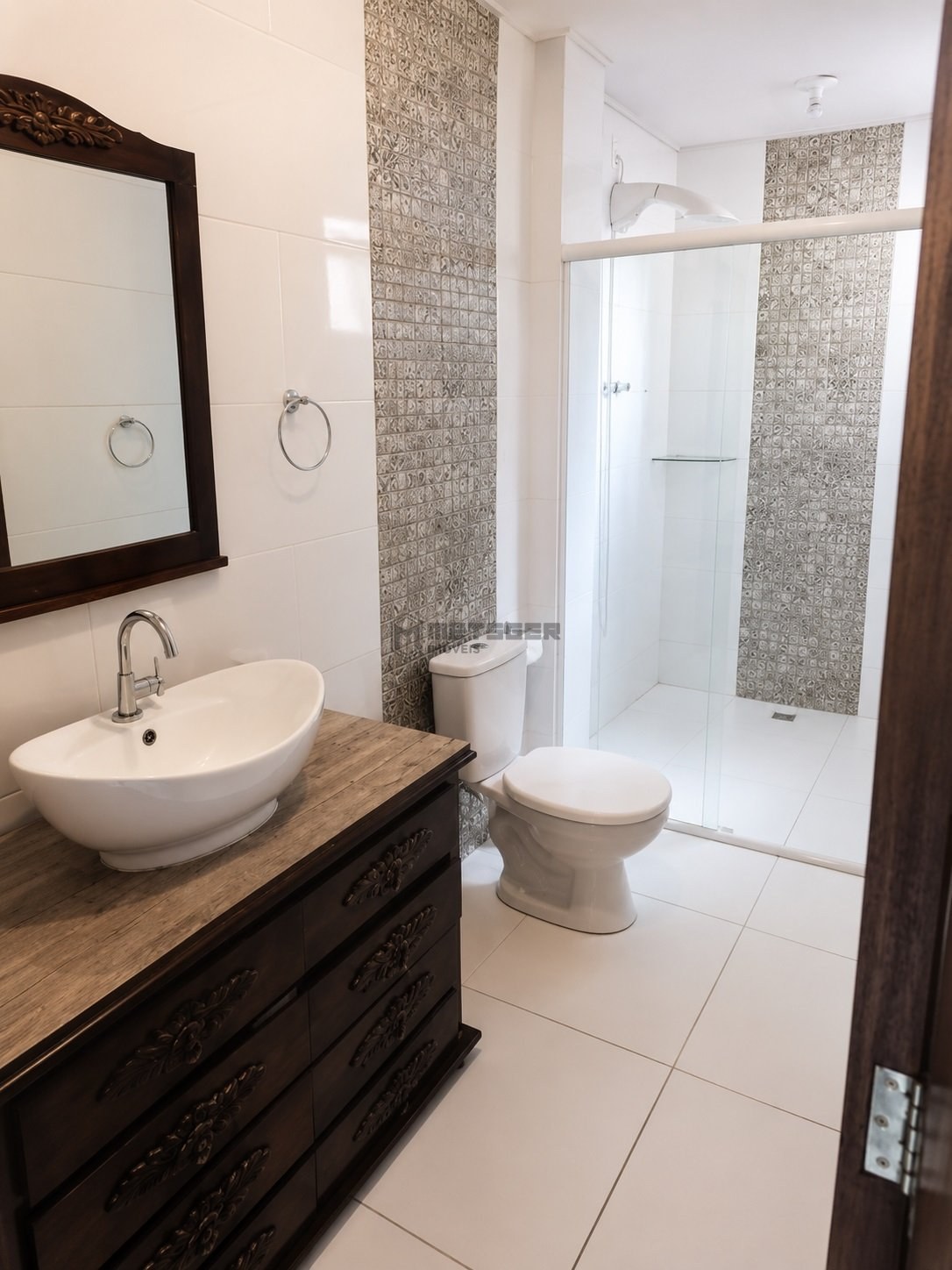 Casa Ampla com 2 Quartos, Suíte e 500m² de Terreno à Venda em Areias – Camboriú