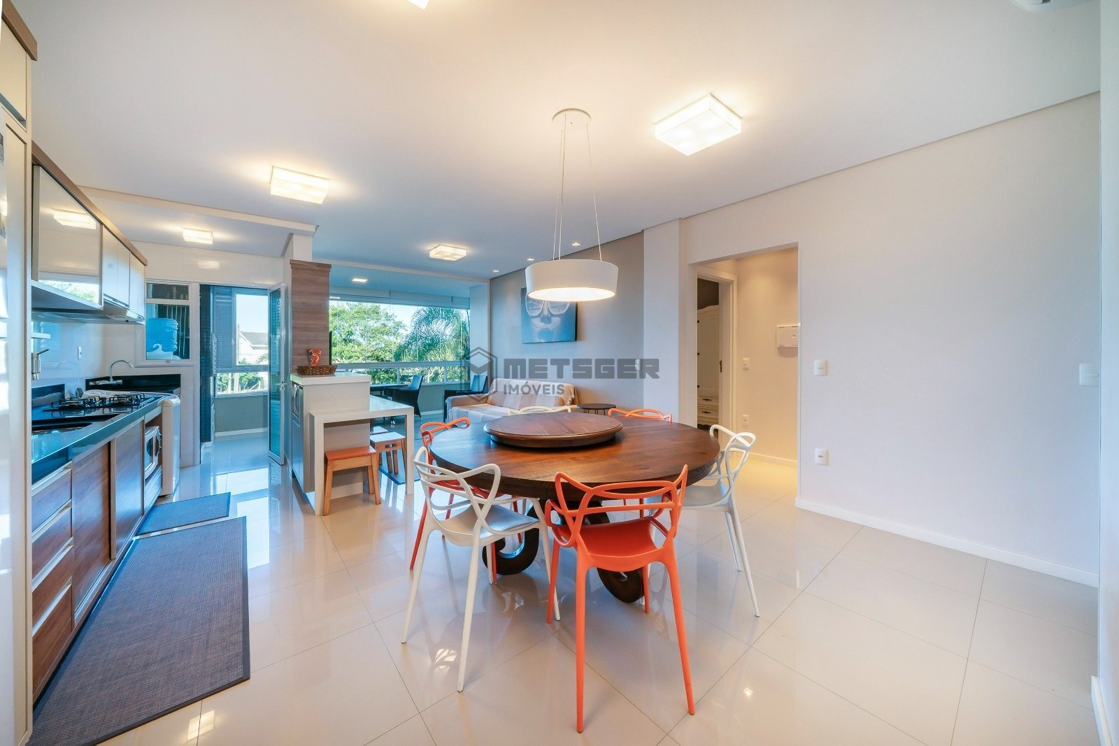 APARTAMENTO MOBILIADO A 150 METROS DO MAR EM MARISCAL – BOMBINHAS/SC