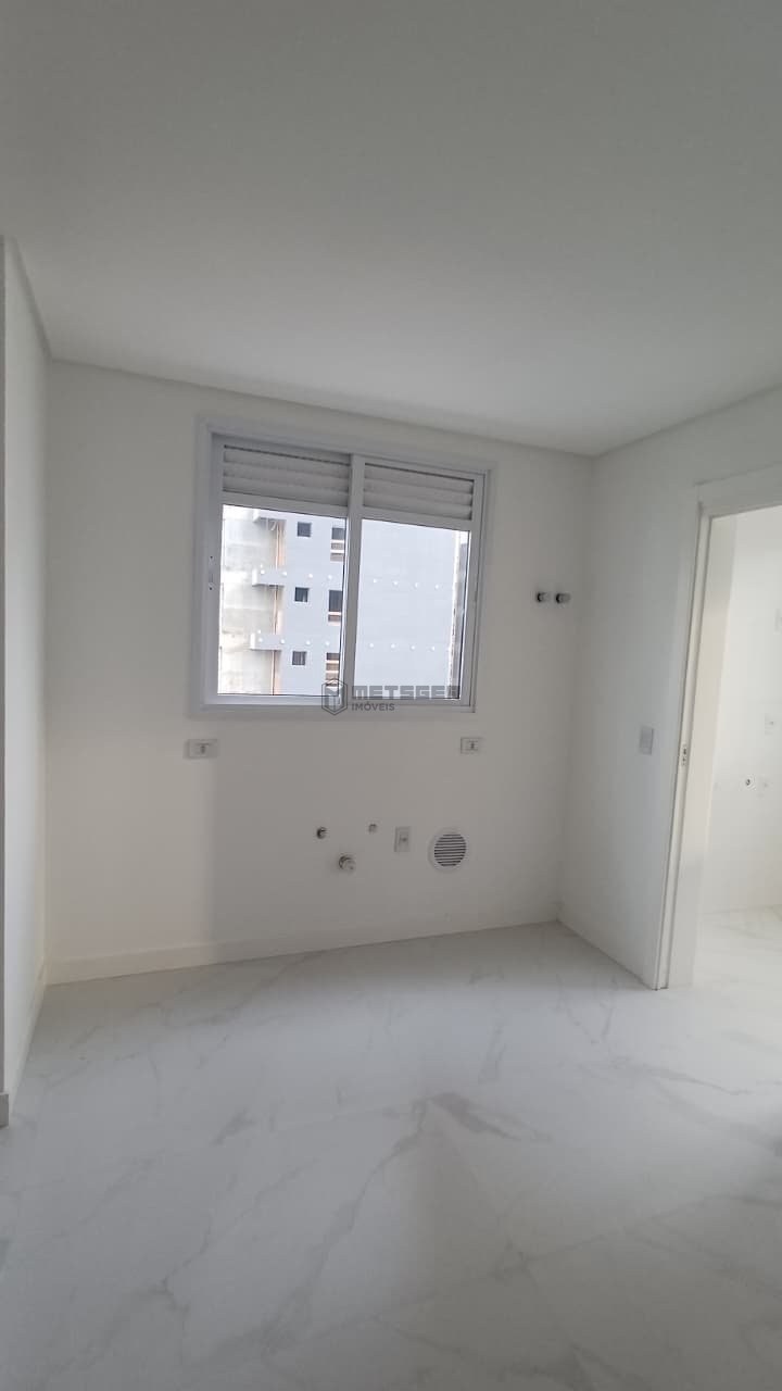 Apartamento com 3 Suítes e Lazer Completo à Venda no Edifício Unique Tower – Centro de Balneário Camboriú